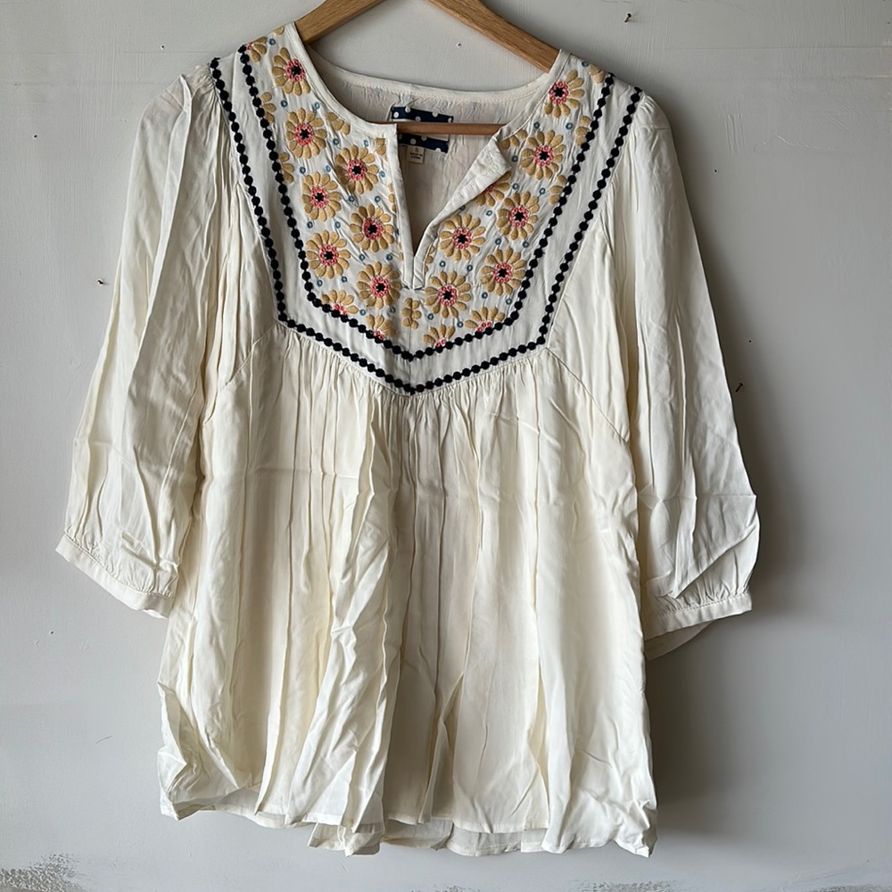 Embroidered top